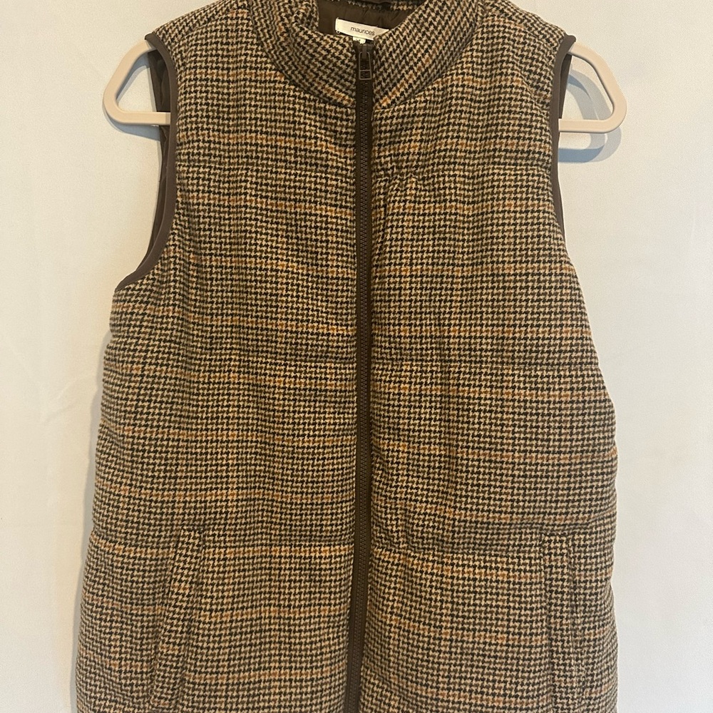 MAURICES Brown Houndstooth Vest